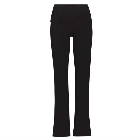 NWT SKIMS Fold Over Lounge Pants In Soot Black Legging Dance Relaxed Boot Flare - Picture 6 of 10